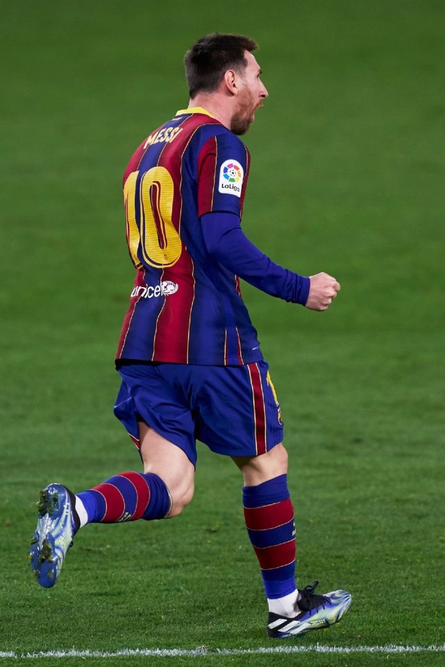 塞维利亚迎全明星赛关键赛，今晚单刀错失，气氛紧张，身体对抗强度拉满